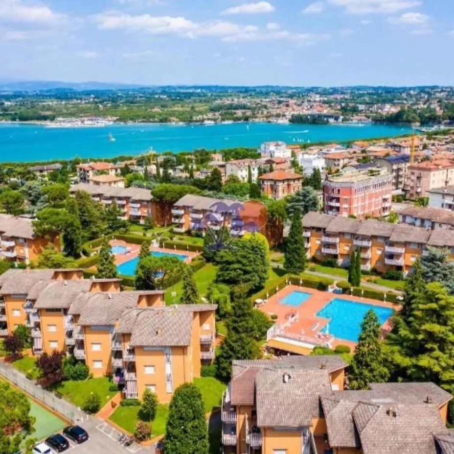 Family Sole Apartment Peschiera del Garda 0*,  Italy